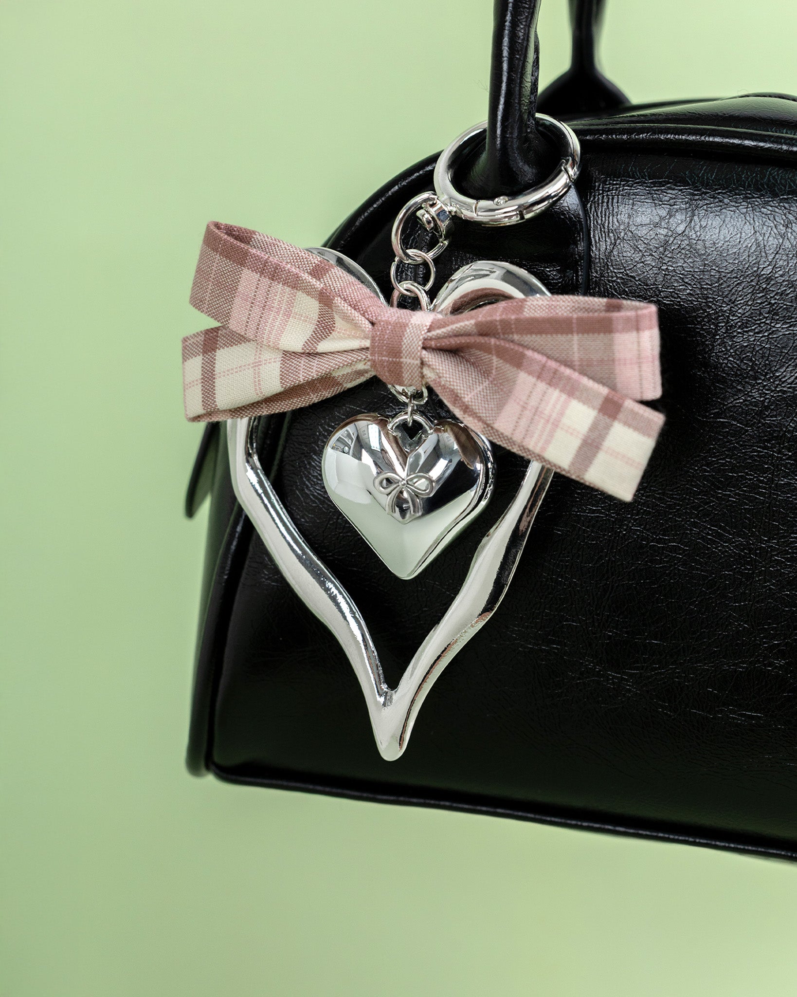 Bow-Kissed in Plaid Heart Frame Bag Charm